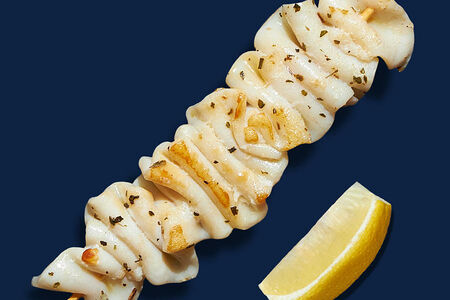 Шашлычок из кальмара 120/20 гр.