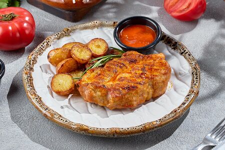 Стейк из cвинoй шеи