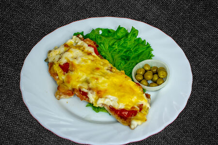 Горбуша, запеченная с сыром