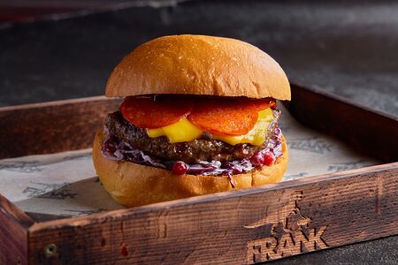 Бургер с олениной