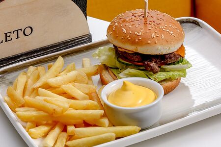 Сытный мышонок