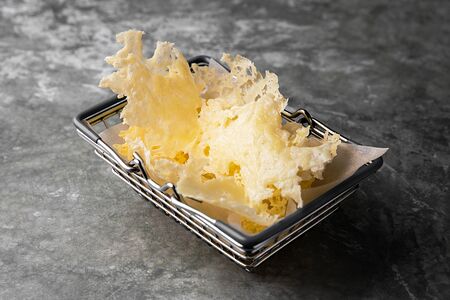 Чипсы Пармезан