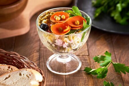 Салат ностальгия по Оливье