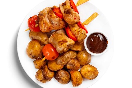 Шашлык из cвинoй шейки с картофелем по-деревенски