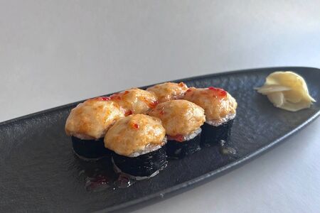 Запеченный ролл с крабовым миксом