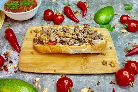 Мясной хот-дог