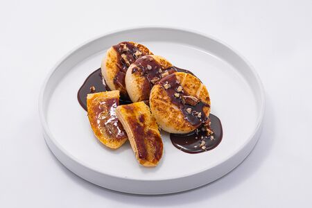 Сырники с шоколадом и бананом брюле