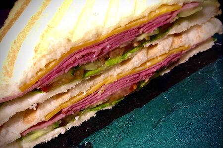 Бутерброд Адвокато