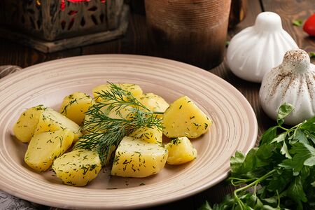 Отварной картофель