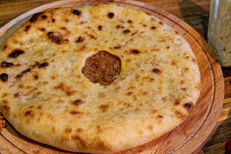 Осетинский пирог с мясом и капустой