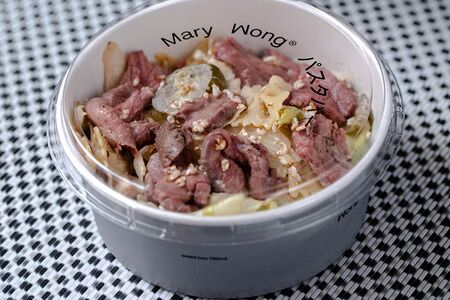 Паста-салат с ростбифом