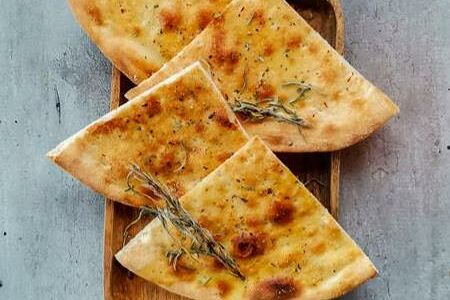 Фокачча с розмарином