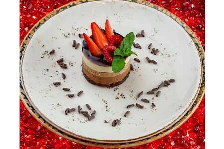 Три шоколада