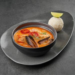 Том ям с морепродуктами 