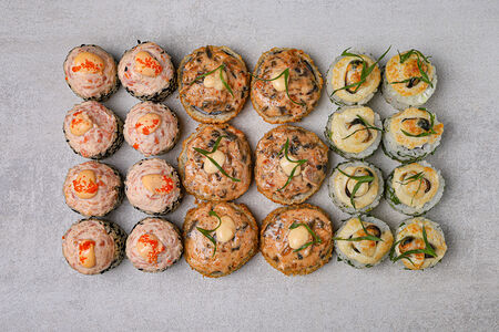 Набор №4 с угрём, лососем и мидиями