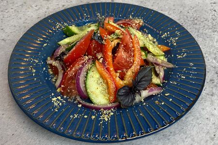 Салат по-грузински