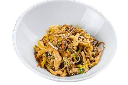 Удон с курицей и креветками