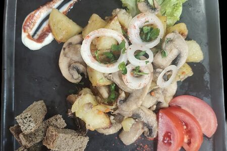 Картофель с грибами