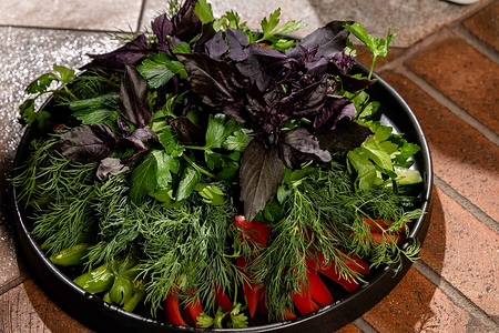 Сезонные овощи и зелень