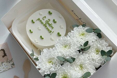 Набор бенто-торт с днём рождения и хризантема 