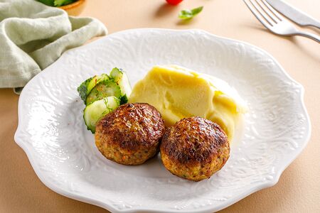 Домашние котлеты с пюре