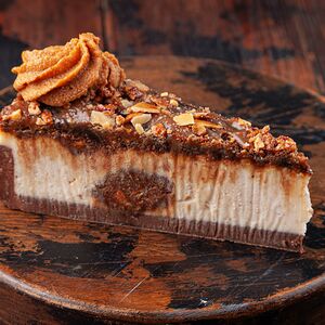 Чизкейк Карамельно-арахисовый