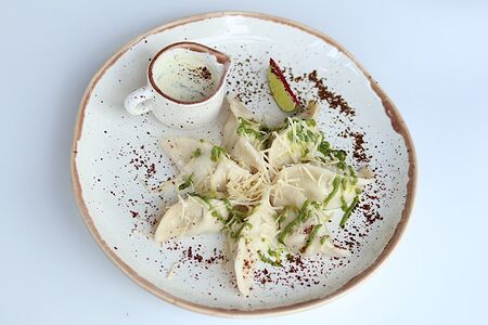 Вареники с лососем и зеленью 