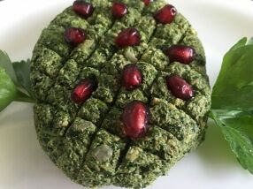 Пхали (шпинат с орехами)