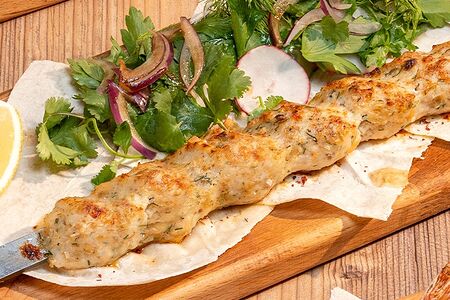 Люля-кебаб из трёх видов рыб