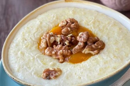 Пшенная каша с медовой тыквой и грецкими орехами