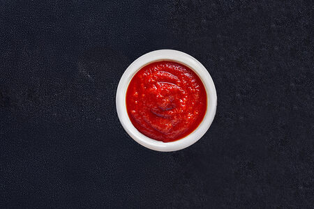 Фирменный красный