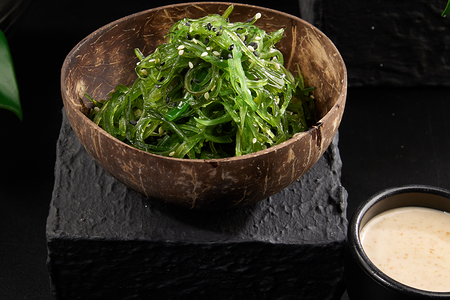 Чука с ореховым соусом