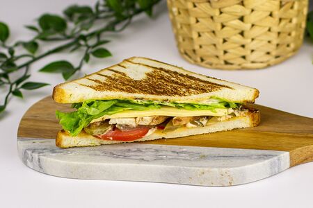 Сэндвич с курицей