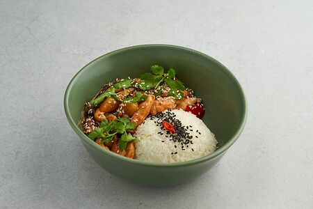 Курица с кешью