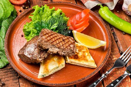 Баранина по-карски на косточке