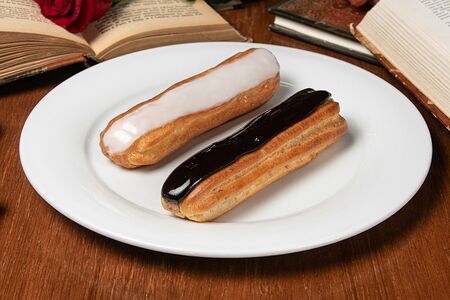 Ванильный эклер