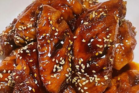 56 Куриные крыльшки с напитком