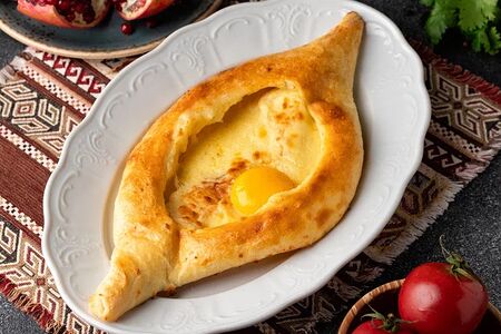 Хачапури по-аджарски