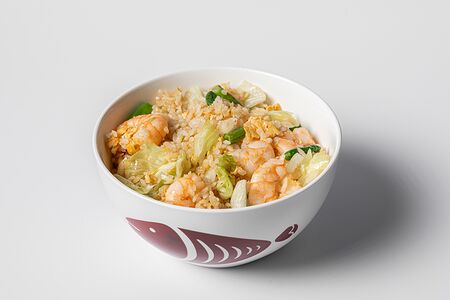 Жареный рис с креветками