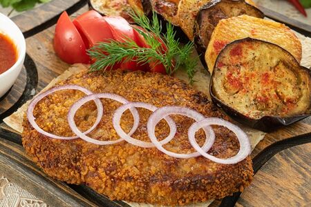 Котлета с овощами