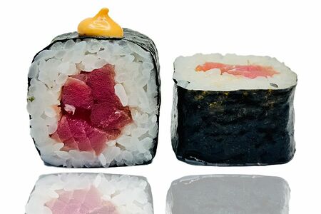 Ролл спайси с тунцом