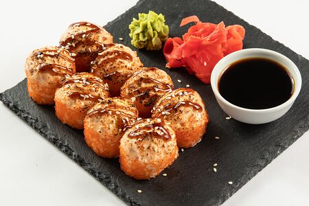 Опаленный Лосось и хот-соус