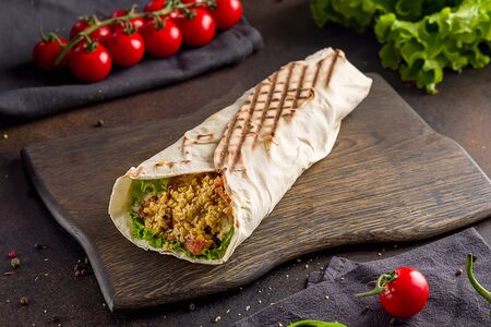 Шаурма с фалафелем в пите  