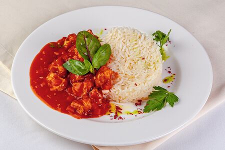 Гуляш из свинины с рисом