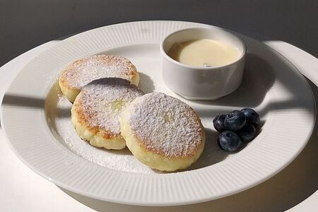 Сырники с соусом 