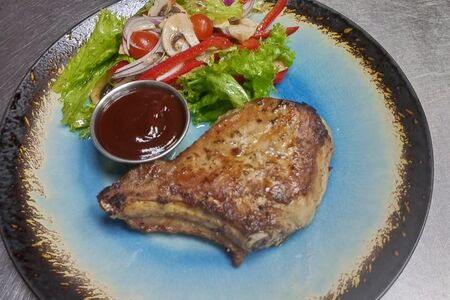 Свиной антрекот