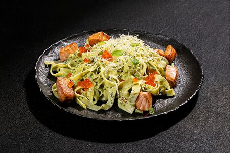 Тальятелле Сальмон