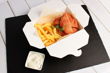 Бокс со стрипсами из лосося