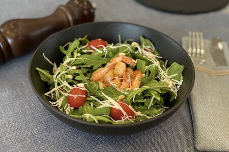 Руккола с креветками