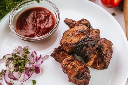 Шашлык из cвинoй шеи